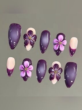 NailVesta Almond Press-On Nail Set - Lavender Bliss